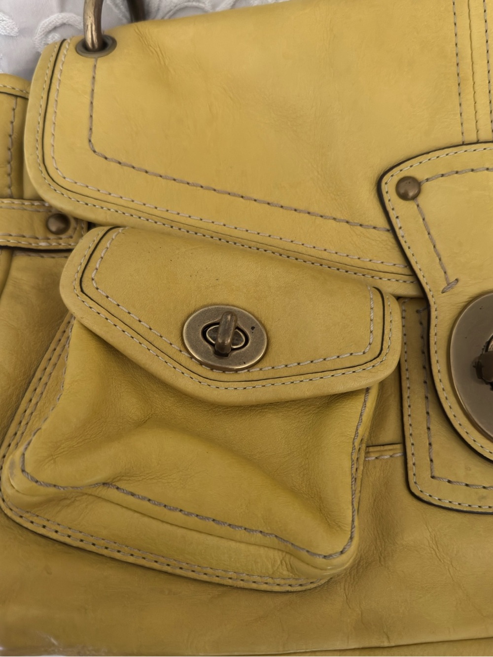 Vintage 65th Anniversary Coach Legacy Yellow Leather Shoulder Bag with Chain - Picture 15 of 15